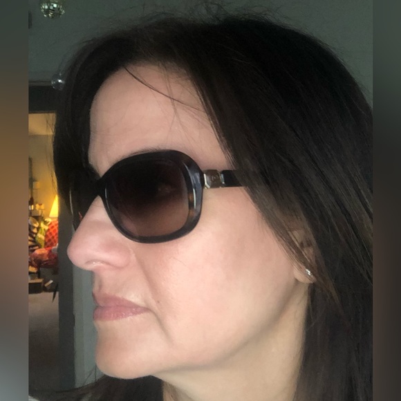 EUC Chanel Sunglasses 5286 c.714/S5 Tortoise Square Frames with Brown Lenses - Picture 10 of 10